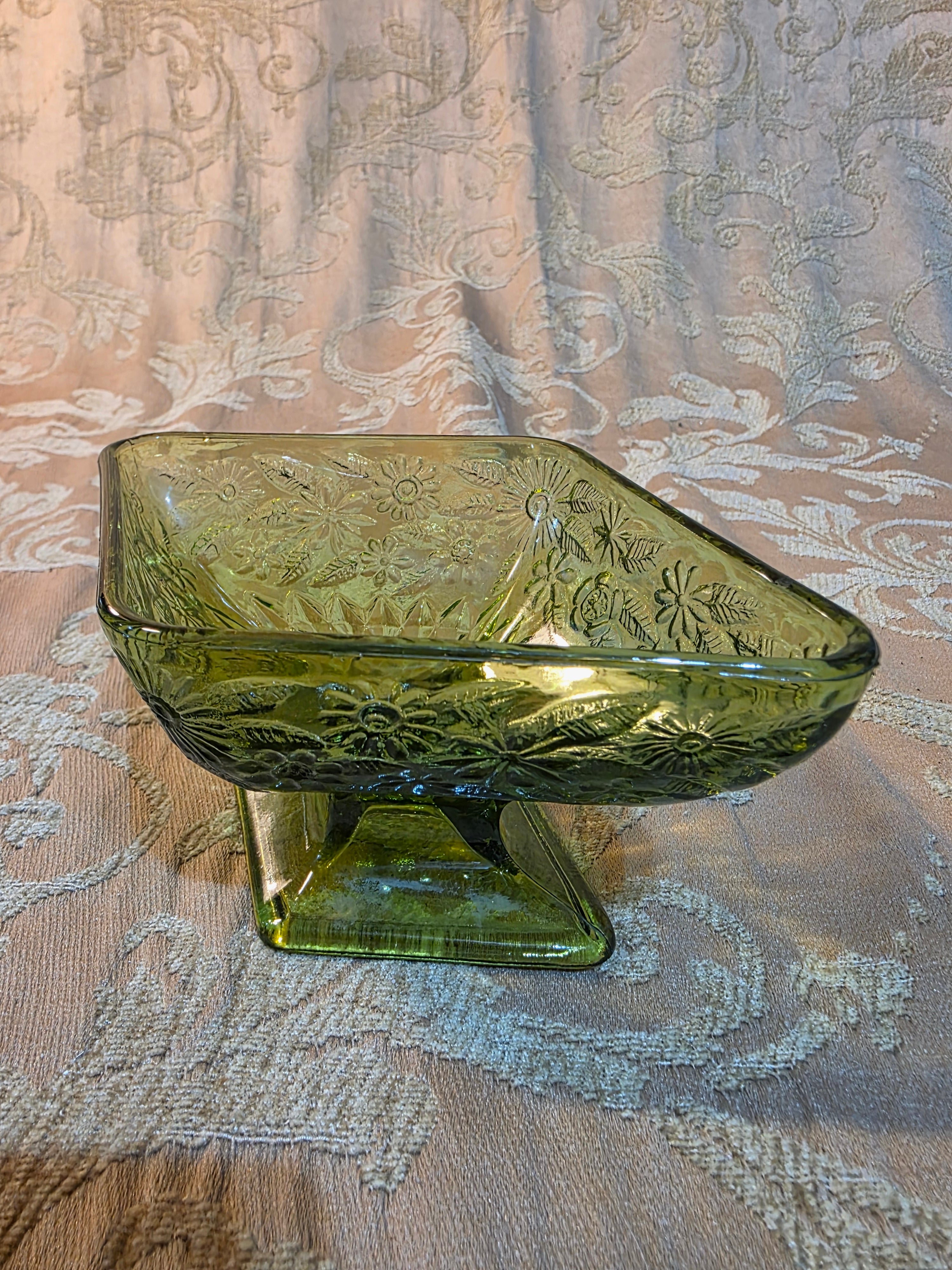 MCM Indiana Glass Avocado Green Diamond Footed Floral Candy Dish 1960s